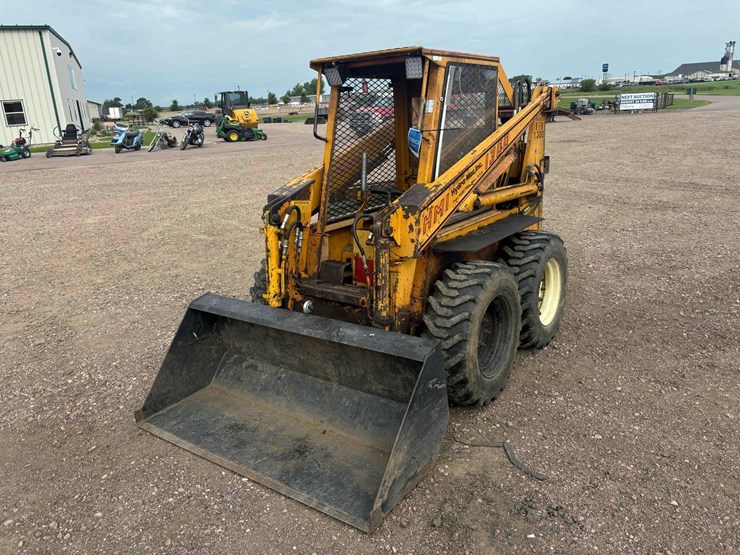 hydra-mac-inc.-1300-skid-steer-image-1