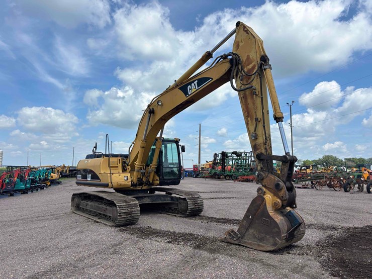 caterpillar-322cl-image-2
