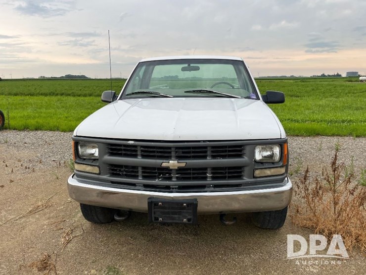 1997-chevrolet-2500-image-2