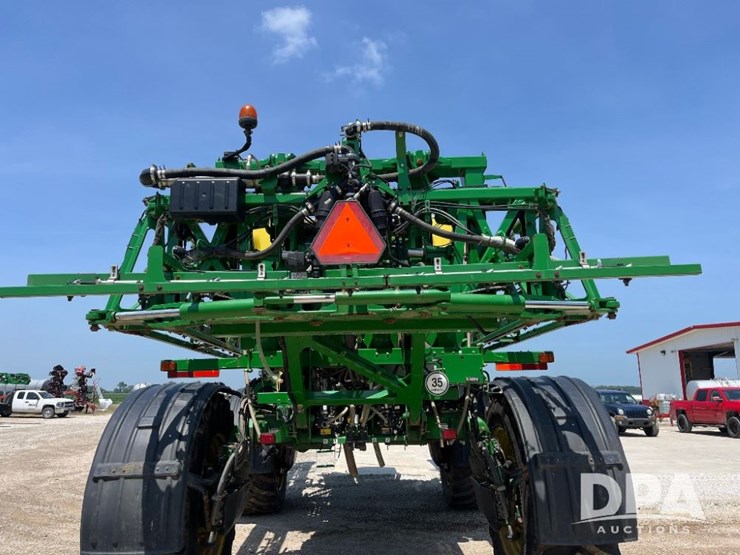 2020-john-deere-r4045-image-58