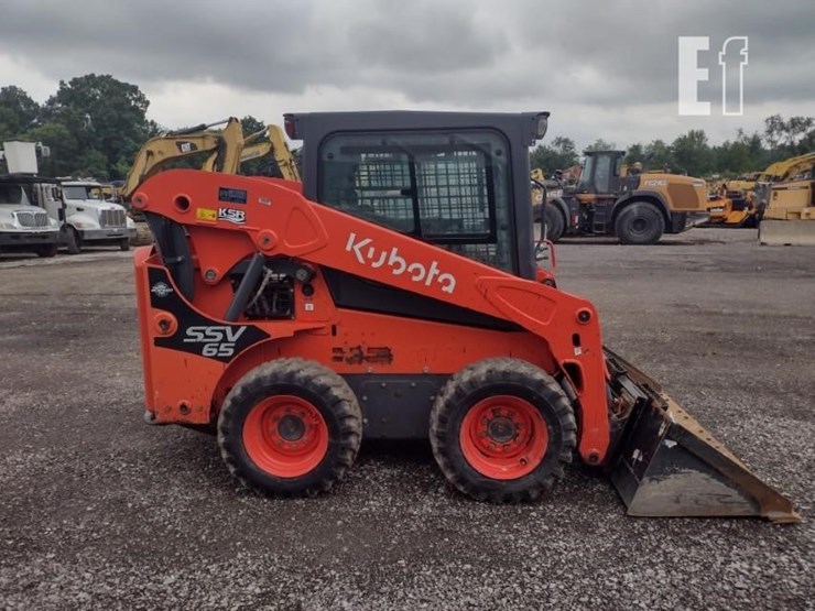 2019-kubota-ssv65-image-3