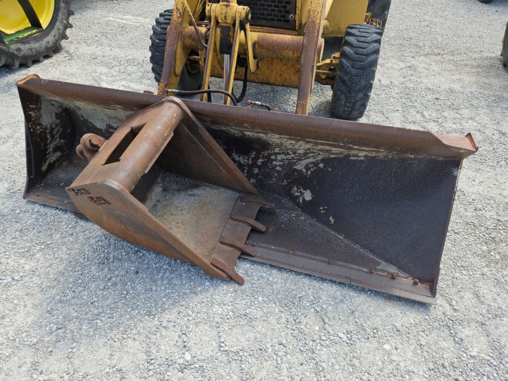 1993-john-deere-310d-image-3