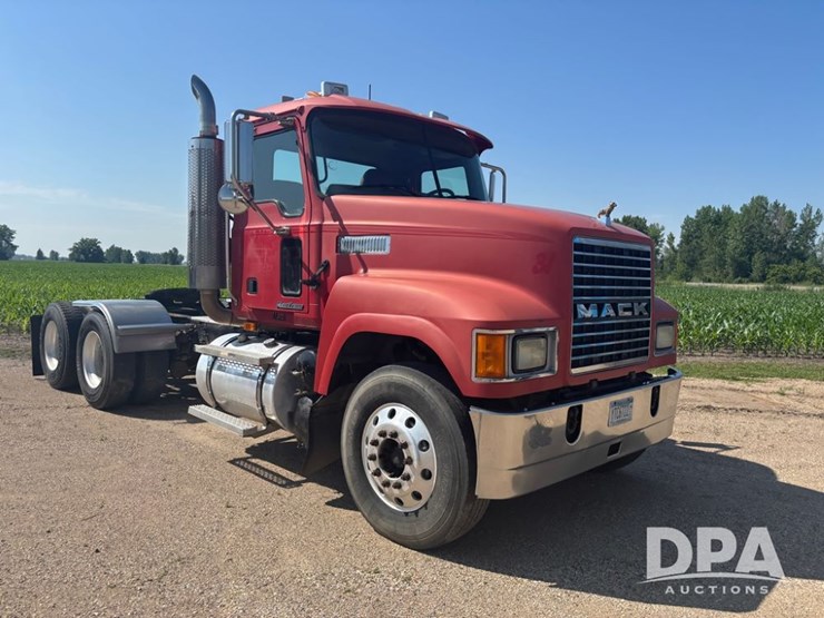 2006-mack-chn613-image-24