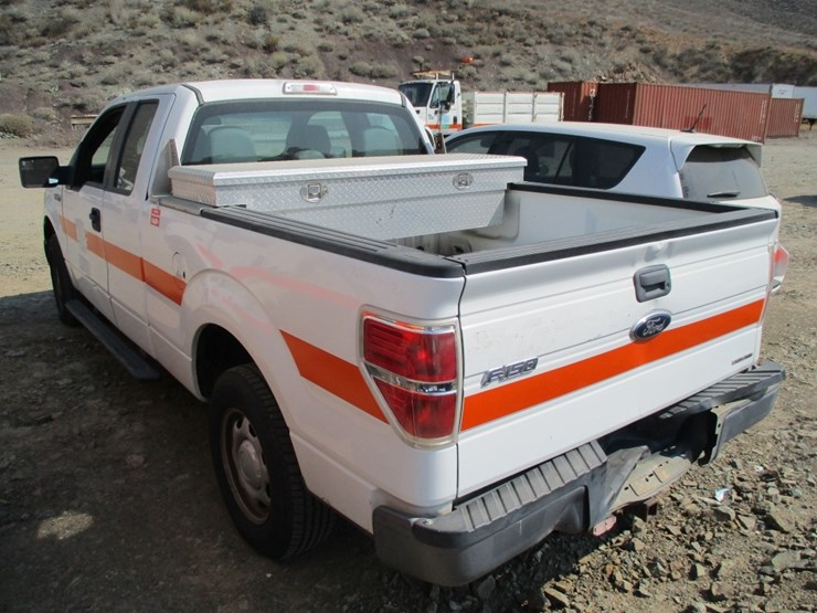 2013-ford-f150-xl-image-4