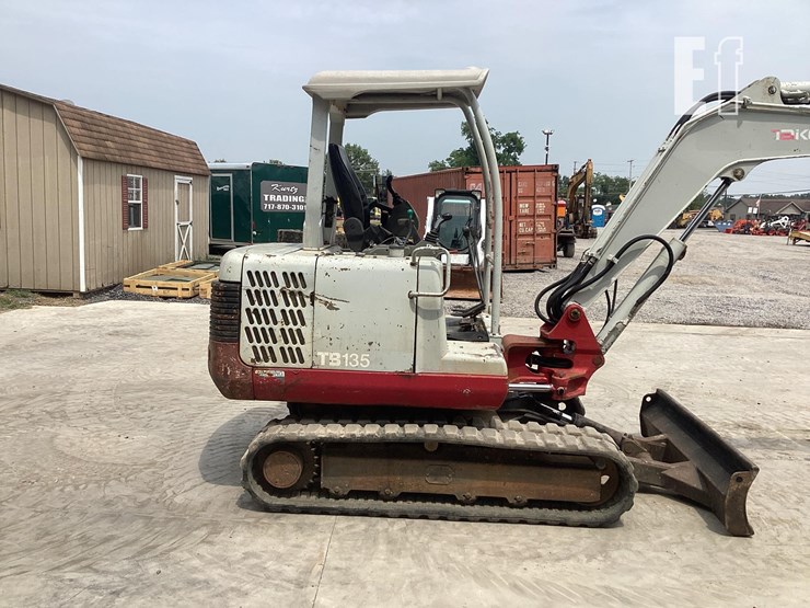 2006-takeuchi-tb135-image-5