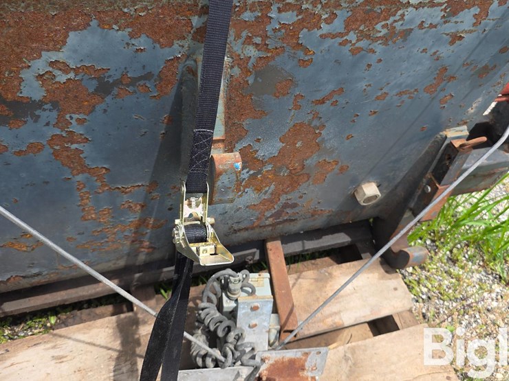 h-r-manufacturing-cat-3-w-navigation-system-image-14
