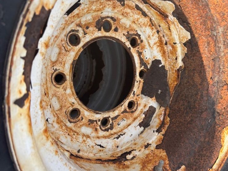 implement-tire-(dr11906)-image-8