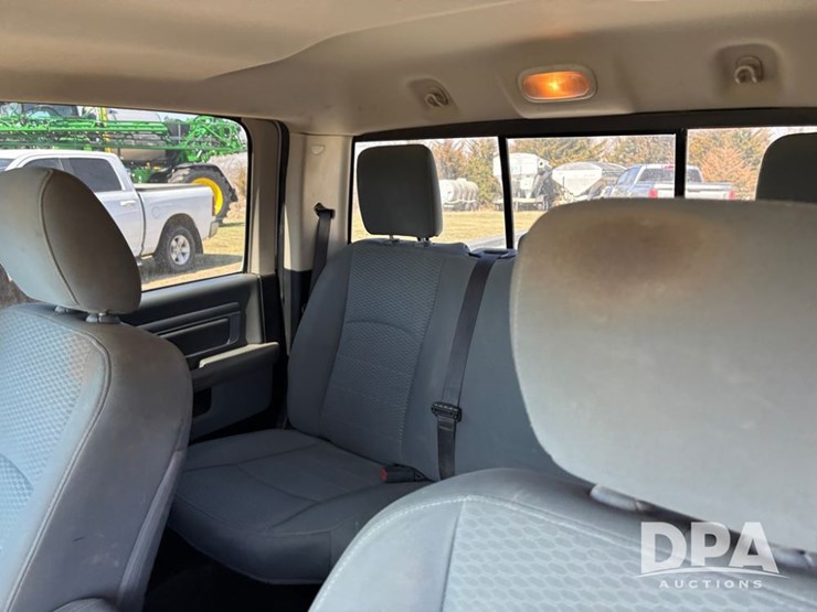 2015-dodge-ram-1500-image-42