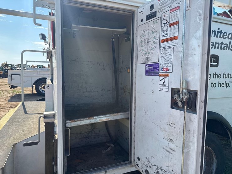 2019-ford-f550-xl-image-18