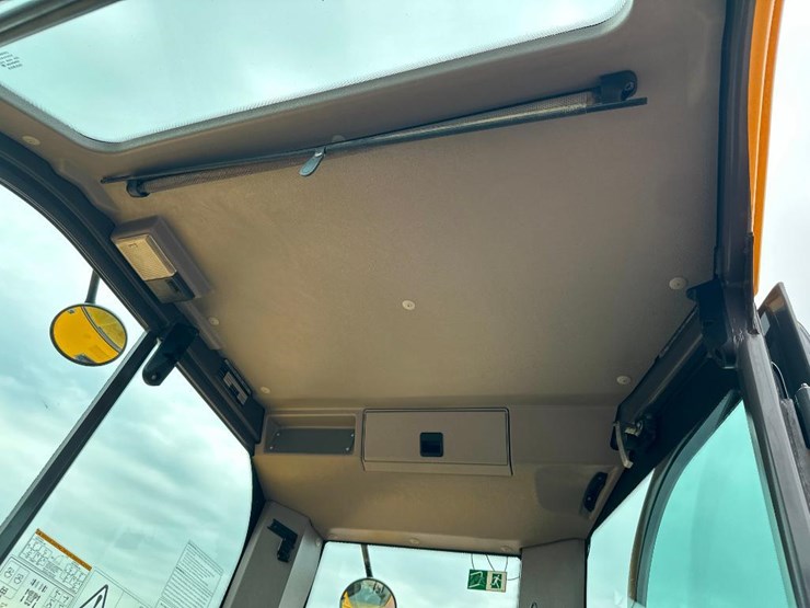 2020-volvo-ecr88d-image-55