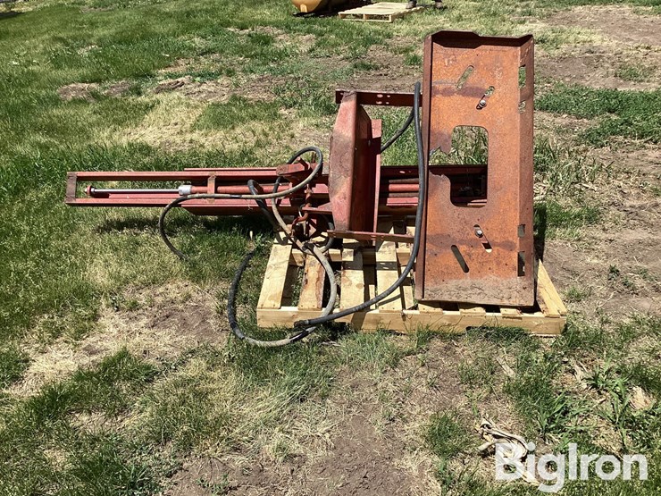 skid-steer-post-driver-image-8