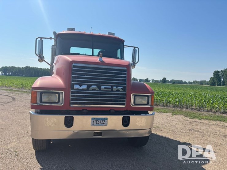 2006-mack-chn613-image-22