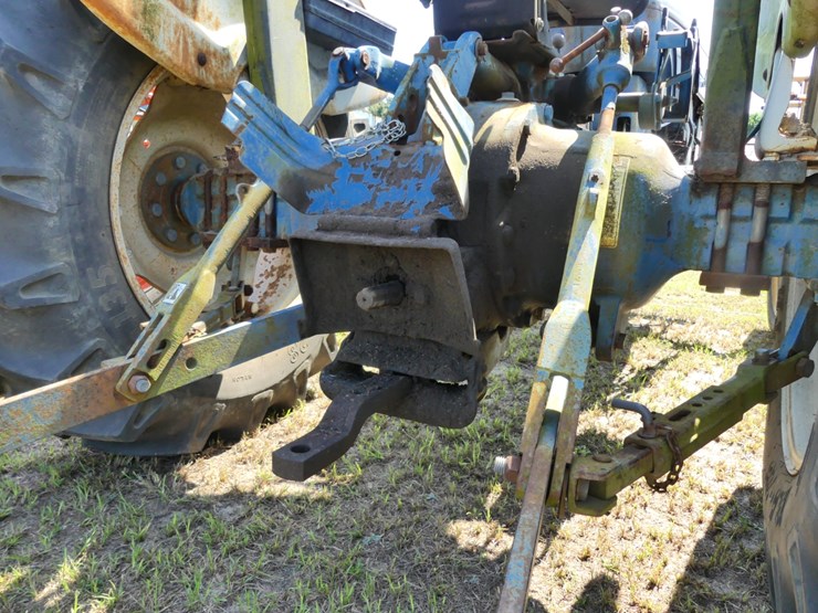 ford-2810-image-3