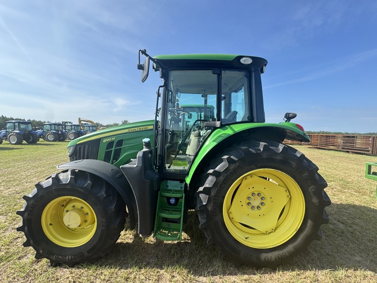 2020-john-deere-6120m-image-10