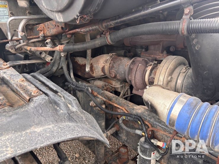 2006-freightliner-columbia-truck-(gp11008,-unit-414)-image-51