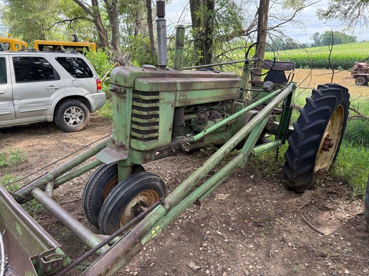 john-deere-model-b-image-2