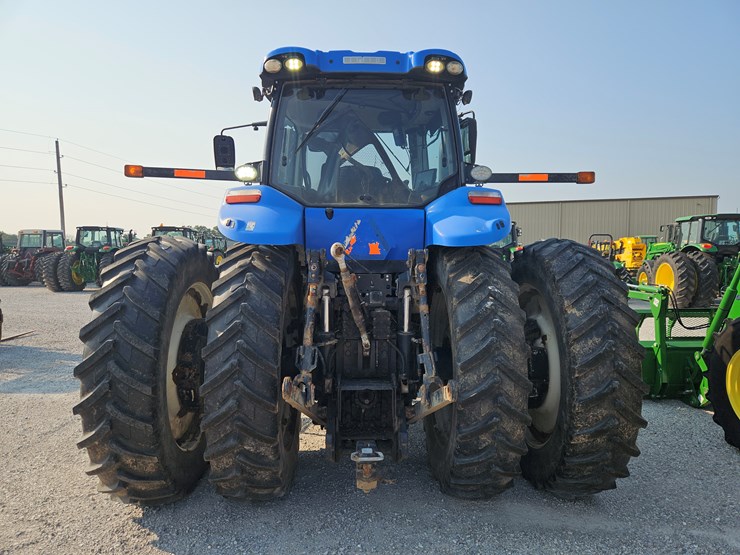 2015-new-holland-t8.410-image-13