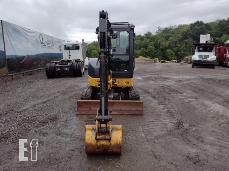 2007-deere-35d-image-2