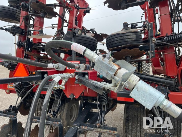 2016-caseih-940-nh3-tool-bar-(jn2532,-unit-561)-image-37