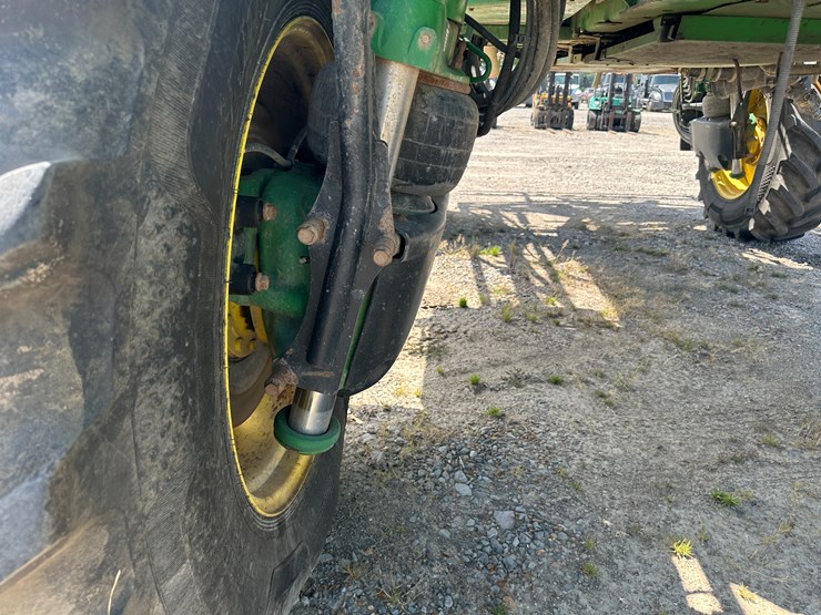 2018-john-deere-r4038-image-19