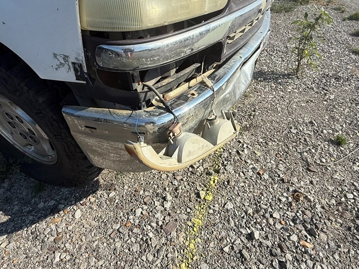 2002-chevrolet-1500-image-30