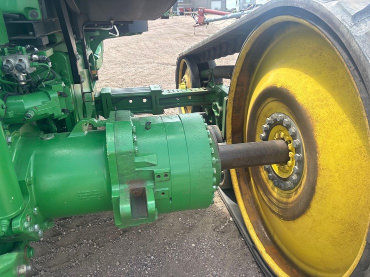 2013-john-deere-8360rt-image-34