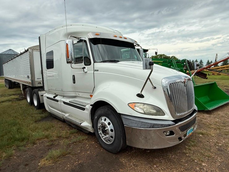 2015-international-prostar-image-4