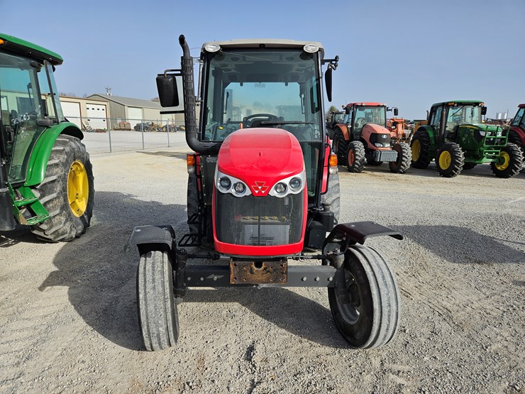 2013-massey-ferguson-4608-image-2
