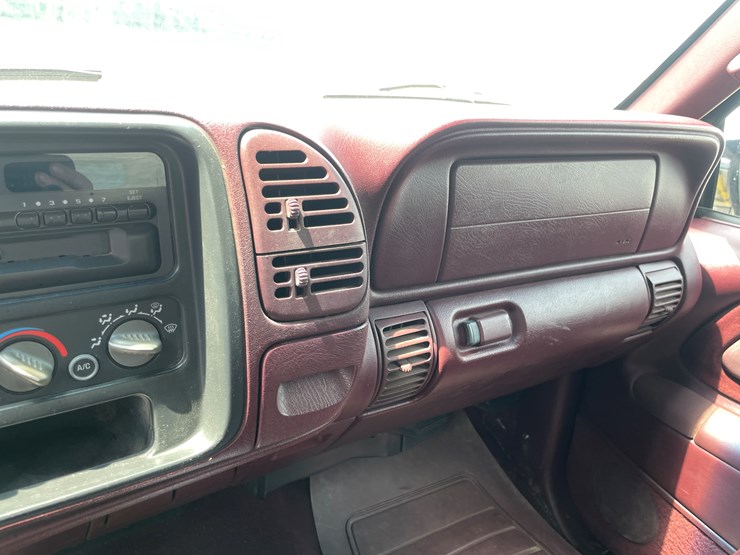 1997-gmc-1500-image-40