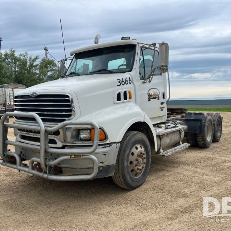 2006 Sterling Day Cab Truck (JN2505)