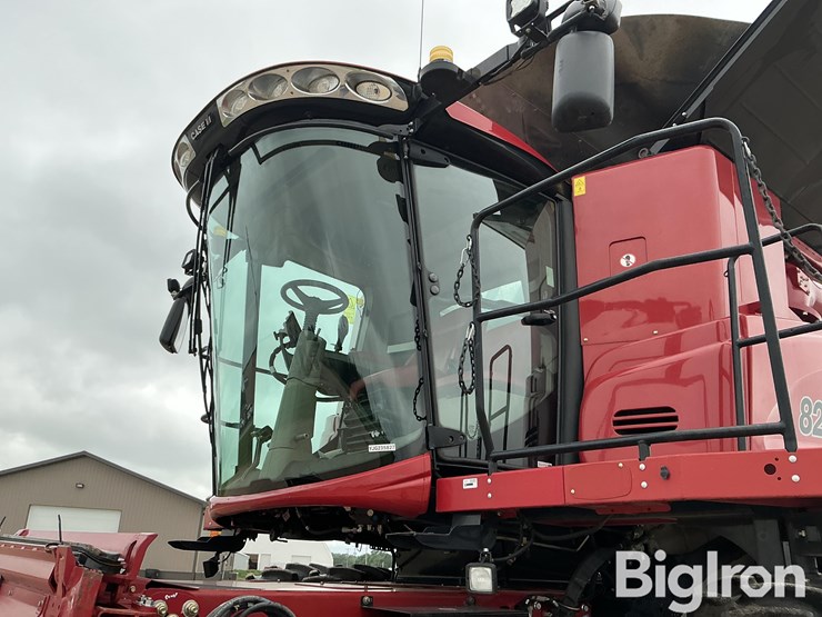 2018-case-ih-8240-image-19