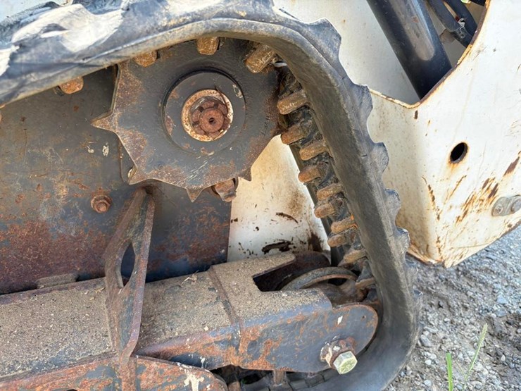2017-bobcat-mt85-image-12