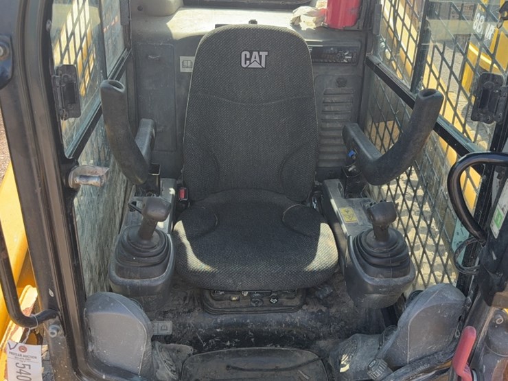 caterpillar-299d2-xhp-image-15