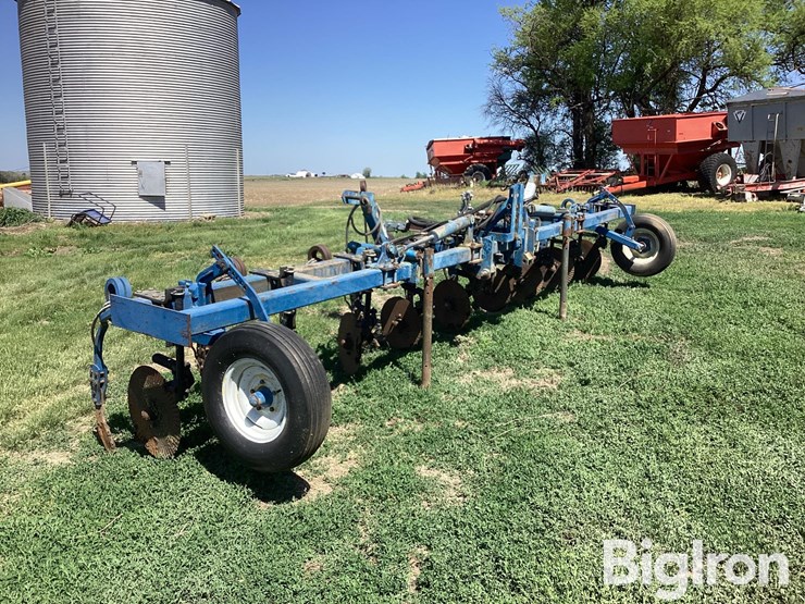 9-shank-folding-anhydrous-applicator-image-7