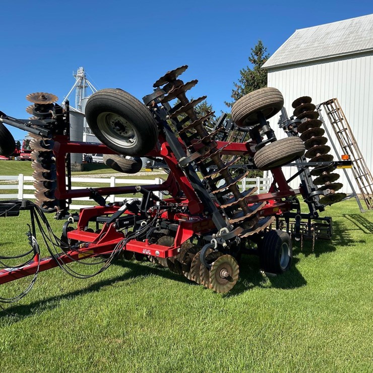 CASE IH 330
