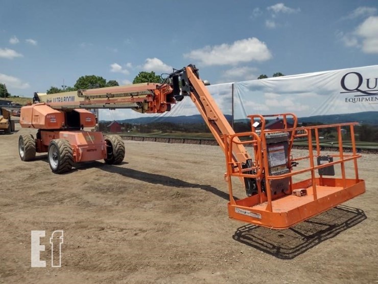 2013-jlg-1200sjp-image-25