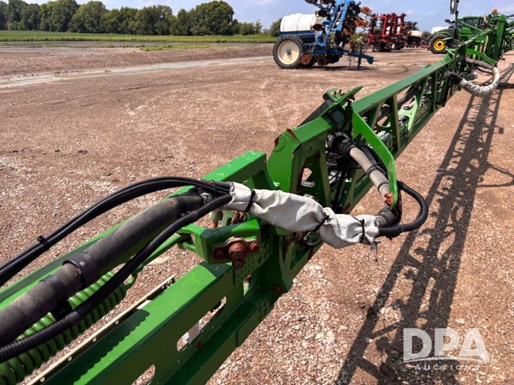 2017-john-deere-r4045-image-108