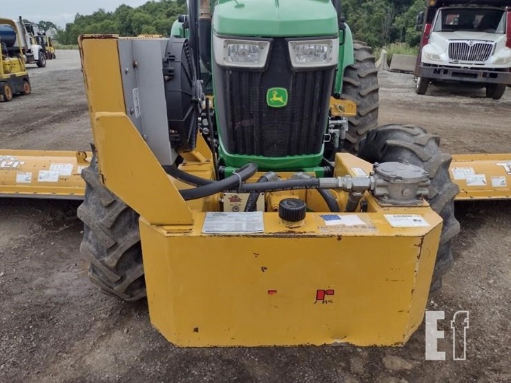 2015-john-deere-6105d-image-25