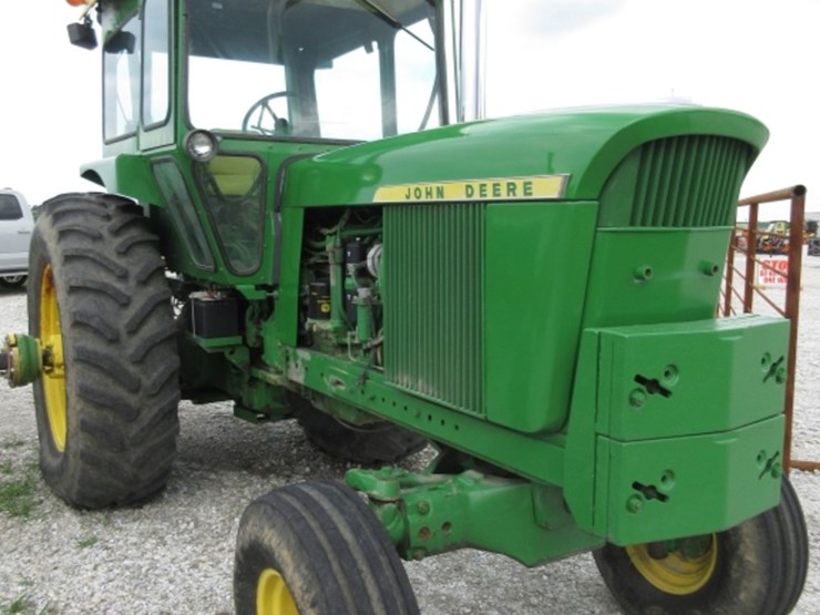 john-deere-4520-image-11