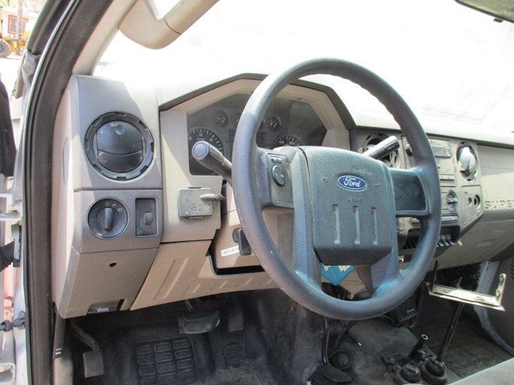 2008-ford-f350-xl-image-10