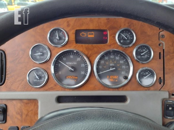2008-peterbilt-388-image-9