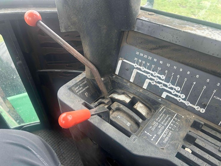john-deere-8440-image-28
