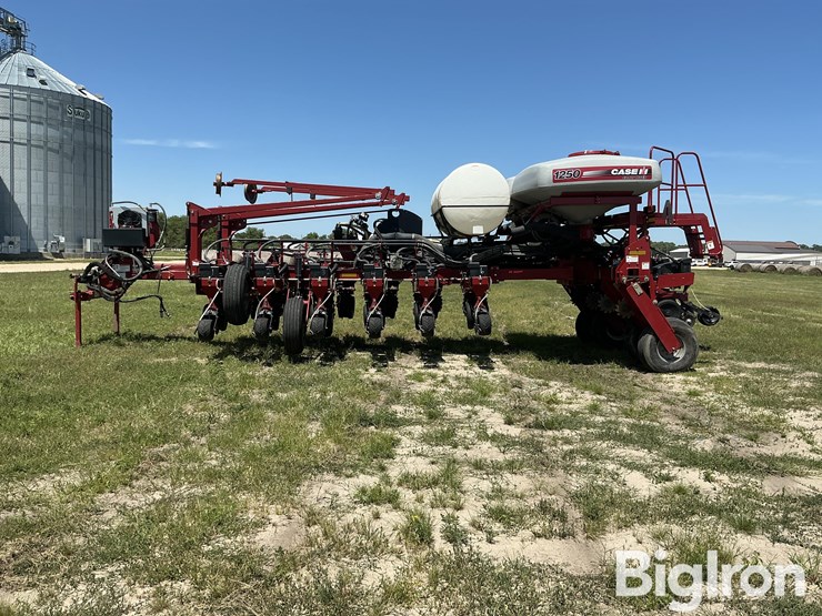 2012-case-ih-1250-image-8