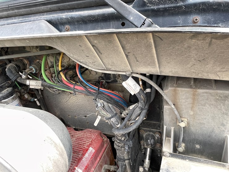 2012-kenworth-t800-image-52