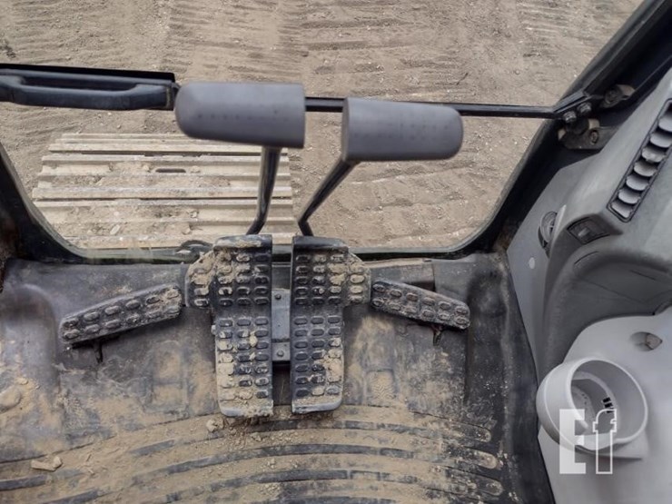 deere-210g-lc-image-7