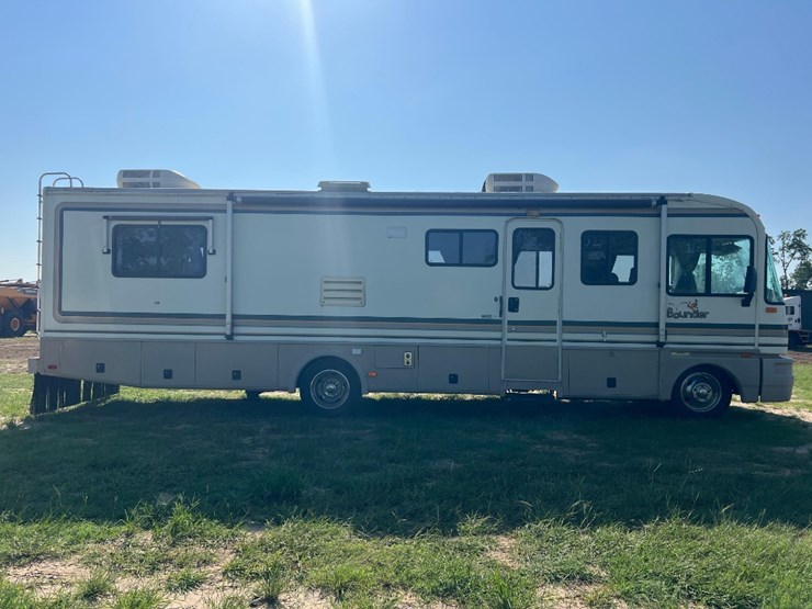 1995-fleetwood-bounder-s/a-motorhome-image-5