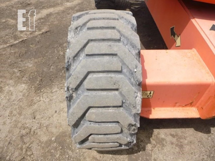 2013-jlg-600aj-image-12