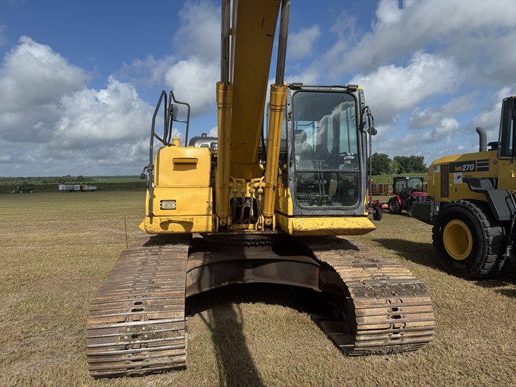 2015-komatsu-pc210-lc-image-4