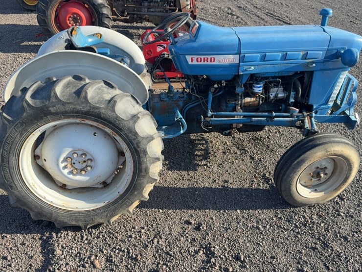 ford-3000-image-6