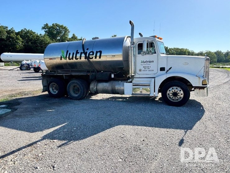 1987-peterbilt-377-image-6